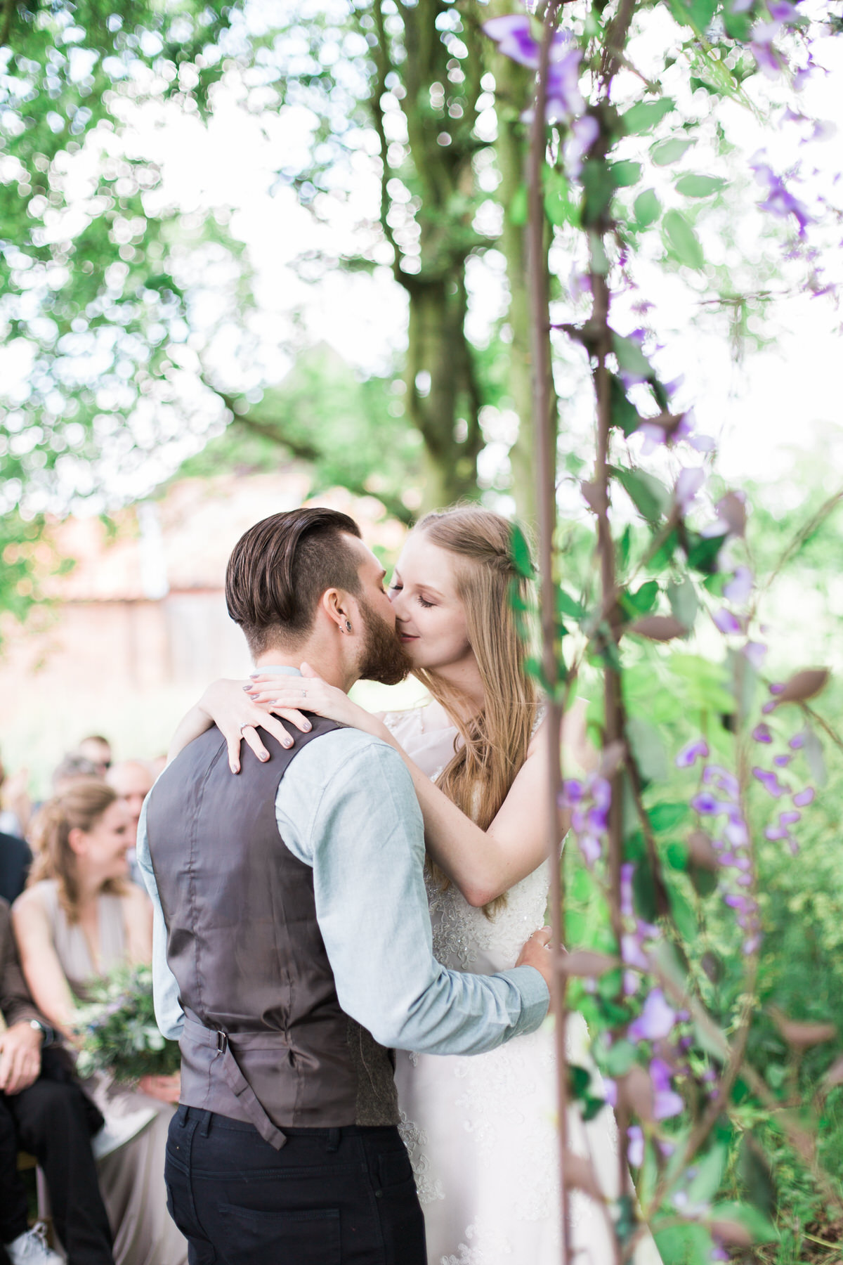 wood farm barn wedding photos