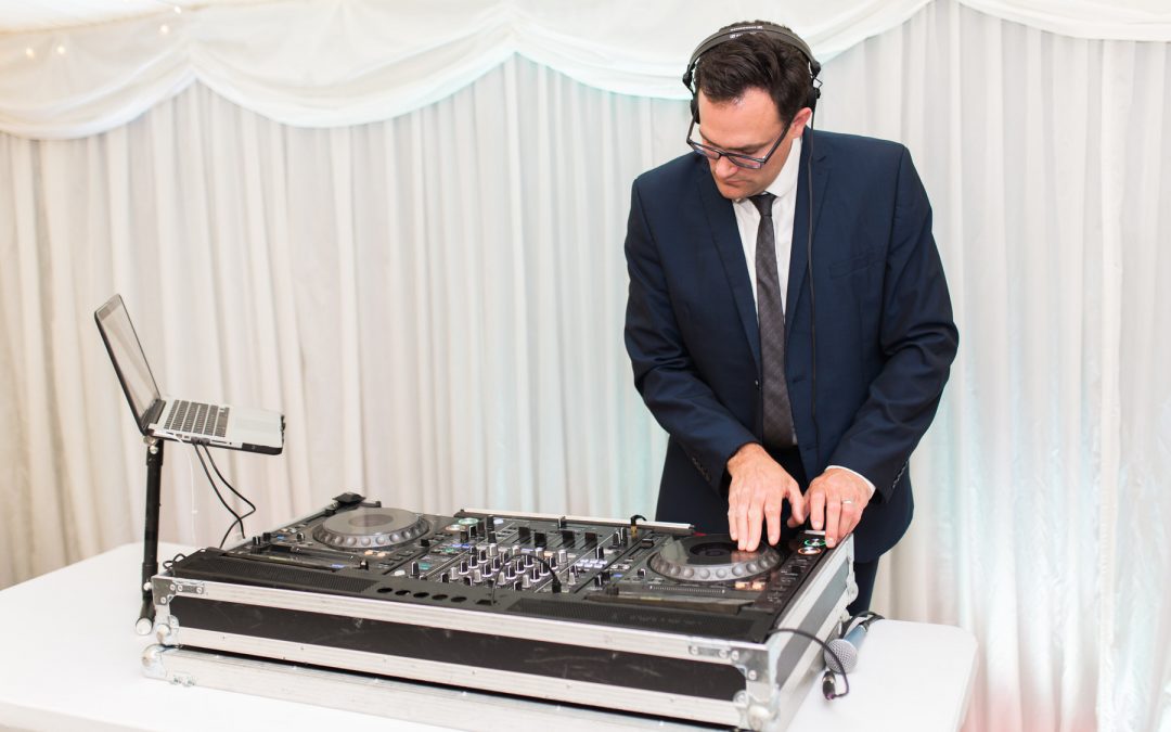 Finding your wedding DJ