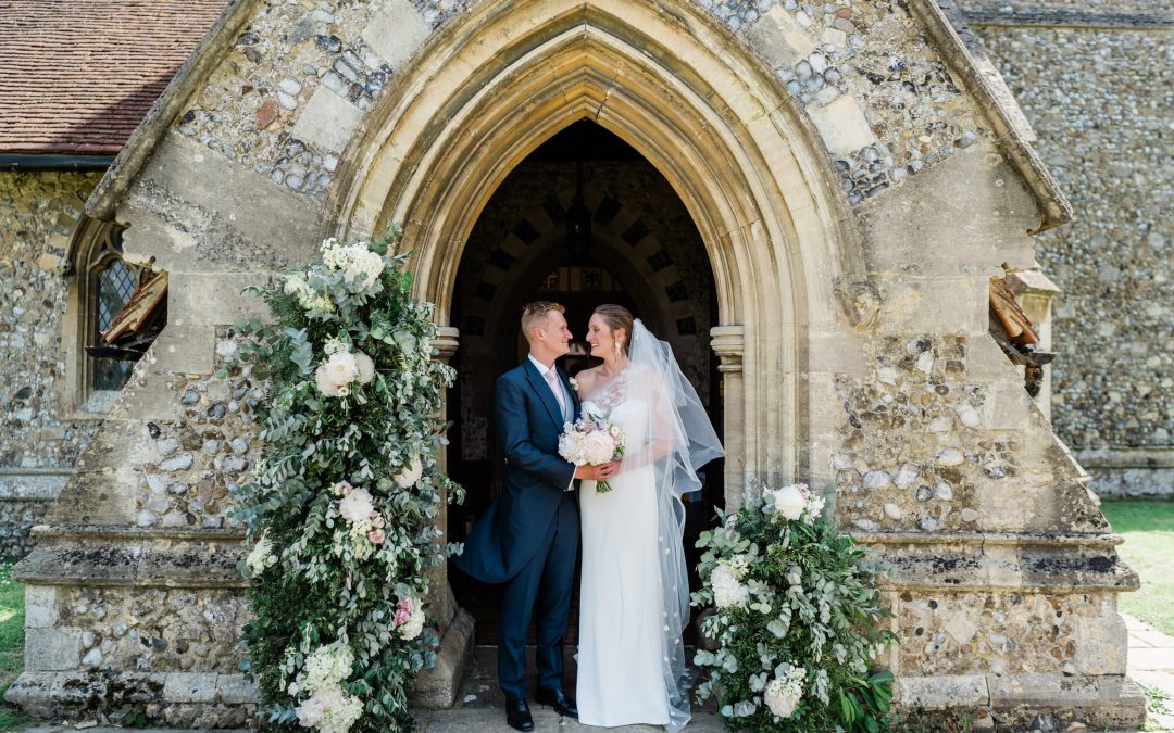 Le Talbooth summer wedding